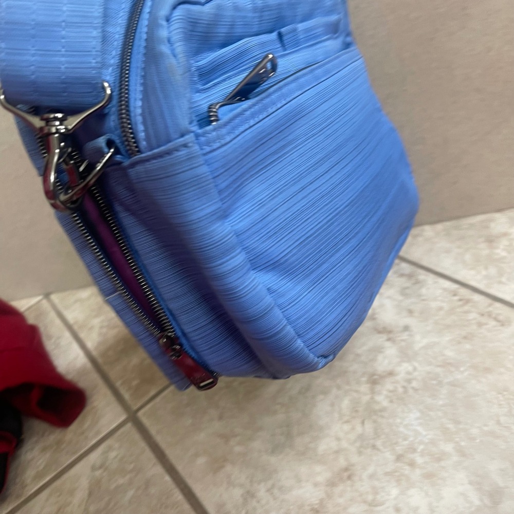 Lug Blue Quilted Crossbody Bag Multi-Pocket Travel Shoulder Bag purse blue - Picture 3 of 9